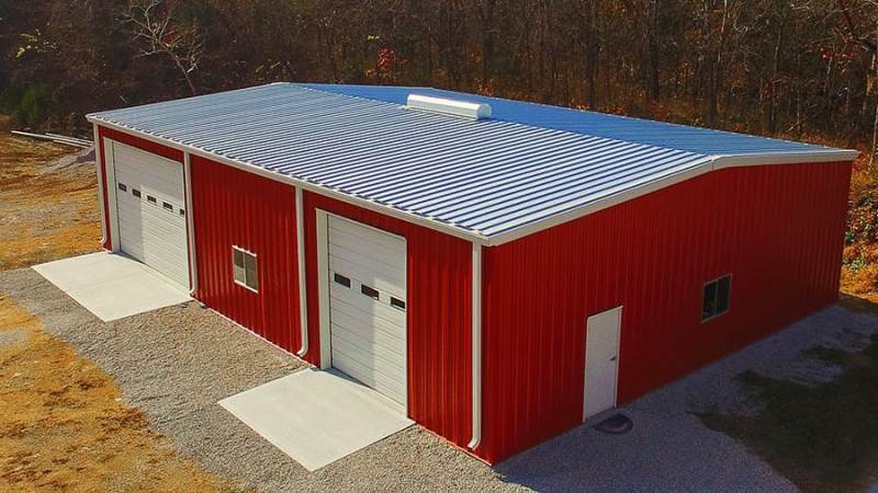 can metal buildings protect from lightning?